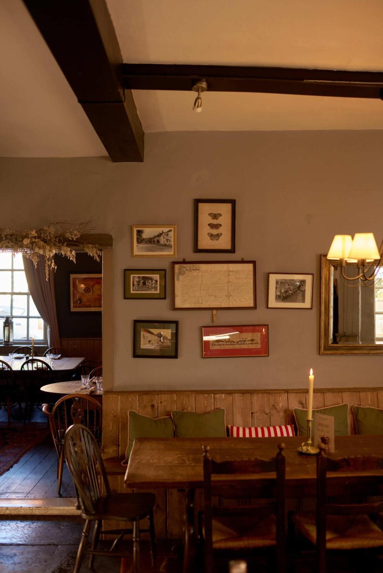 The Grosvenor Arms Hotel Hindon Buitenkant foto