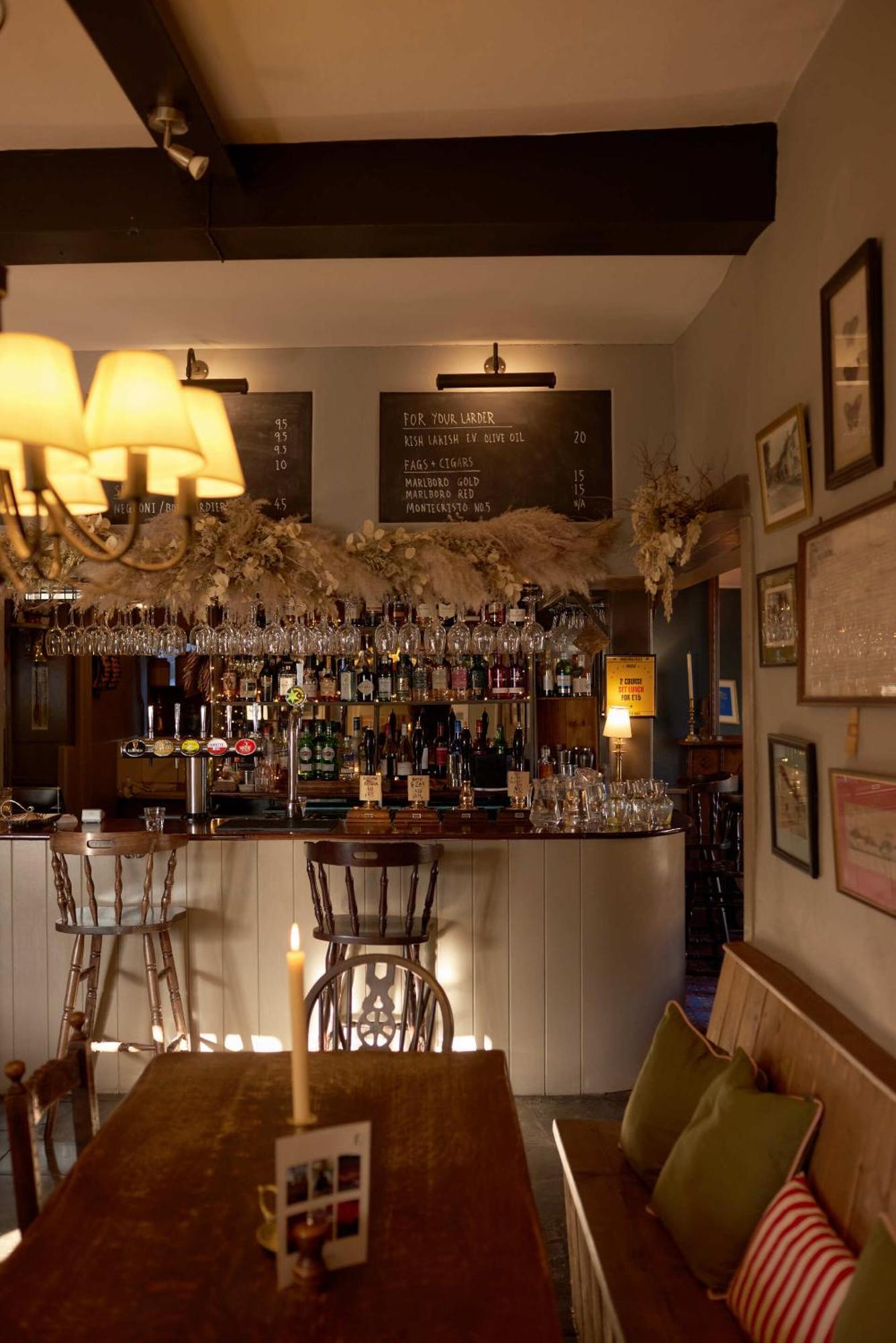 The Grosvenor Arms Hotel Hindon Buitenkant foto