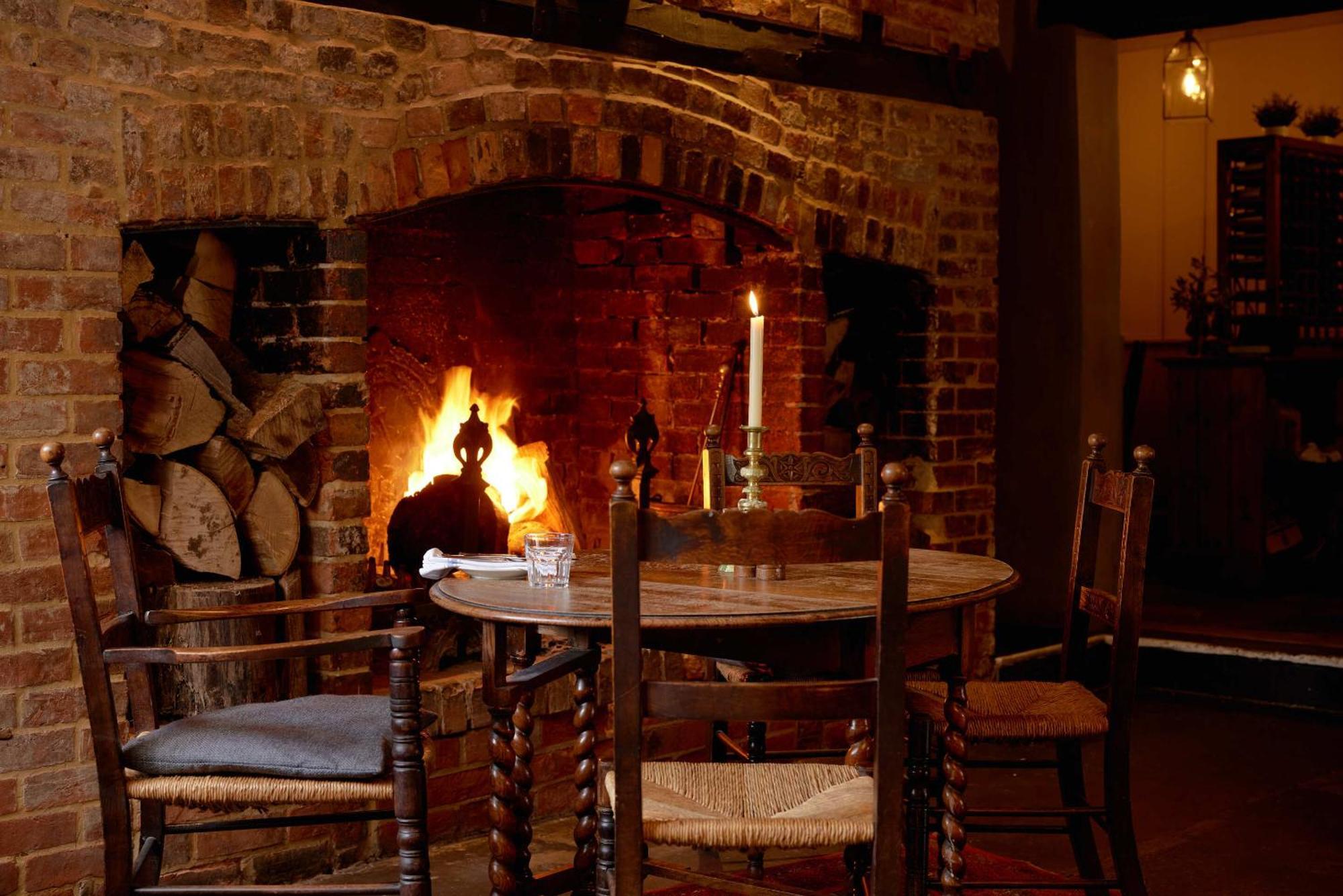 The Grosvenor Arms Hotel Hindon Buitenkant foto
